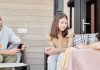 «Не поступишь – станешь дворником». Как поддержать ребенка-абитуриента, рассказала психолог