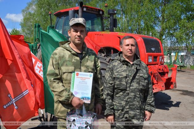 Праздник на колесах: как в Кричевском районе чествовали героев весенней страды