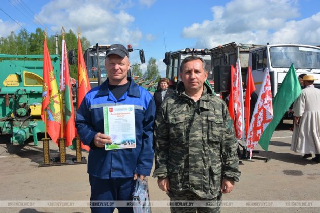 Праздник на колесах: как в Кричевском районе чествовали героев весенней страды