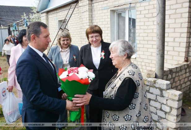 В Кричеве бывших малолетних узников концлагерей поздравили с Днем Победы