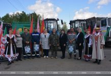 Праздник на колесах: как в Кричевском районе чествовали героев весенней страды Праздник на колесах: как в Кричевском районе чествовали героев весенней страды