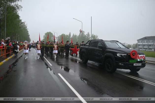 И взрослые, и дети: в Кричеве прошло шествие в честь Дня Победы