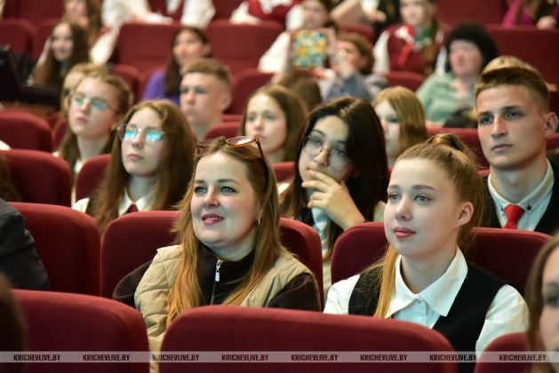 В Кричеве чествовали лучших учеников района