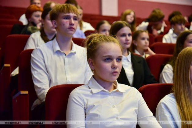 В Кричеве чествовали лучших учеников района
