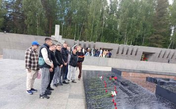 Учащиеся Кричевского колледжа посетили святыни белорусской земли Учащиеся Кричевского колледжа посетили святыни белорусской земли