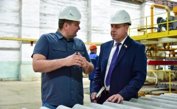Сергей Давыдов ознакомился с работой новой производственной линии ООО «КМБ-Восток» в Кричеве Кричев | Новости Кричева и Кричевского района