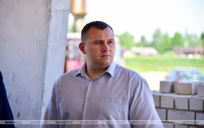 Сергей Давыдов провел мониторинг строительства сельхозобъектов в Кричеве