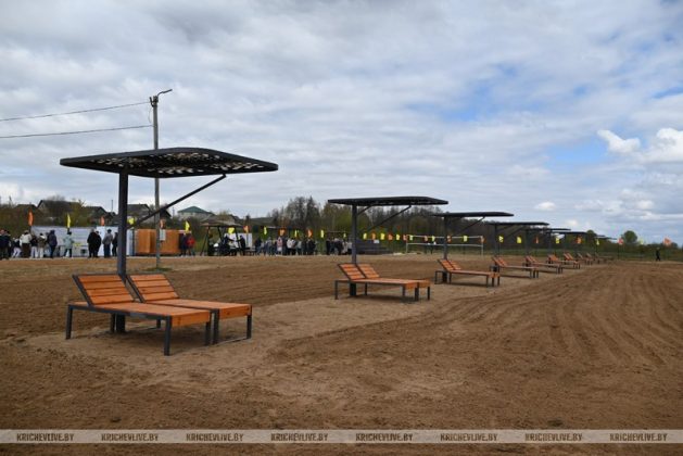 В Кричеве открыли пляж «Песчаный берег»