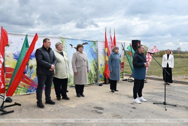 В Кричеве открыли пляж «Песчаный берег»