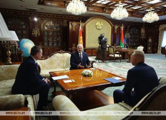 Лукашенко встретился с российским предпринимателем Дмитрием Мазепиным Лукашенко встретился с российским предпринимателем Дмитрием Мазепиным