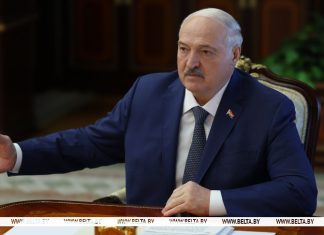 «Должны однозначно быть спасены». Лукашенко о лечении пострадавших при атаке дрона на автобус