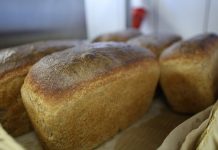 Типичные нарушения при производстве и продаже хлеба назвали в Госстандарте