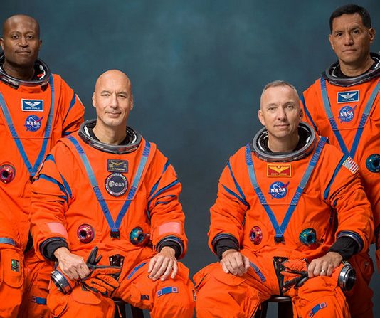 В NASA назвали экипаж миссии «Артемида-3»