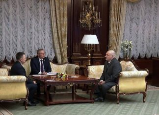 Александр Лукашенко проводит встречу с председателем Верховного Суда России