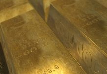 Жительница Турции случайно выбросила килограмм золота