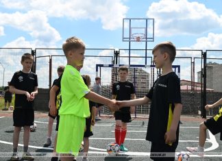 Детскую футбольно-баскетбольную площадку открыли в Кричеве