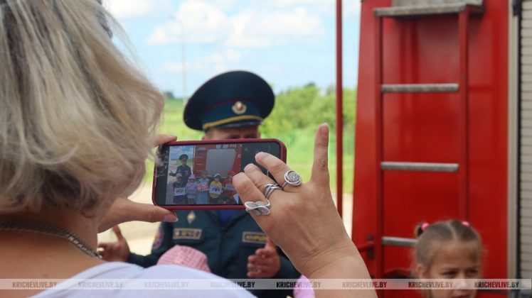 Кричевские спасатели напомнили детям главные правила безопасных каникул