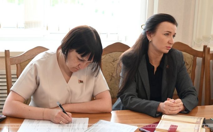 Председатель райисполкома провел прием граждан