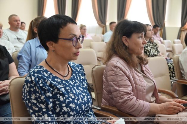 Как правильно нанимать на работу иностранцев, обсудили в Кричеве