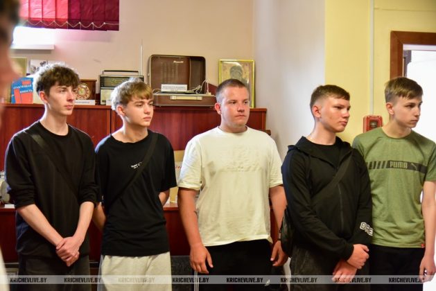В Кричевском колледже прошла экскурсия, напомнившая учащимся о подвиге земляков