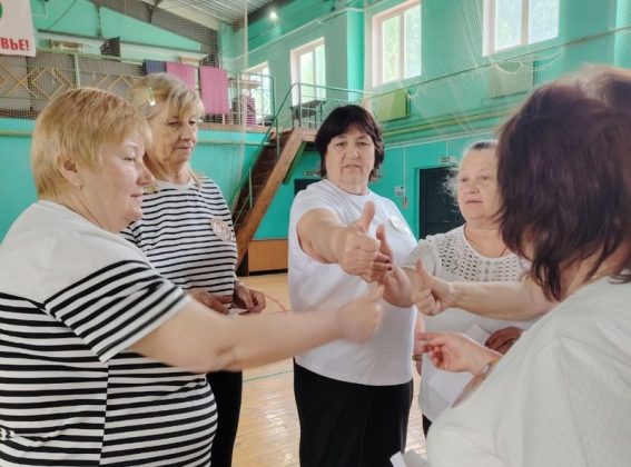 «Возраст — не помеха»: в Кричевском ФОКе прошел фестиваль активного долголетия