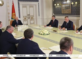 Лукашенко концептуально поддержал предложение об укрупнении Дрибинского района Лукашенко концептуально поддержал предложение об укрупнении Дрибинского района
