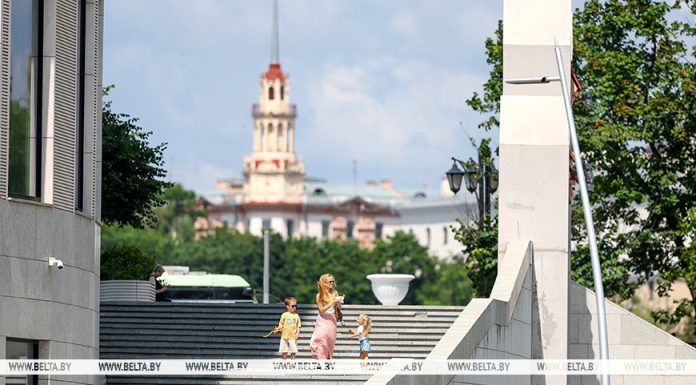 За 32 года существования института президентства белорусы сплотились вокруг государства — аналитик За 32 года существования института президентства белорусы сплотились вокруг государства - аналитик
