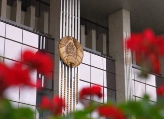 Лукашенко: «партия войны» стремится затянуть вооруженное противостояние на Украине