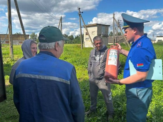 Пожарная безопасность на уборке урожая – под контролем Кричевского РОЧС