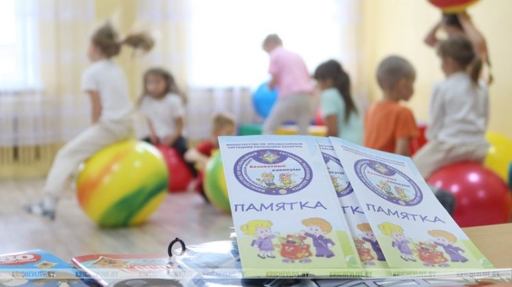 Кричевские спасатели провели уроки безопасности для воспитанников детских садов