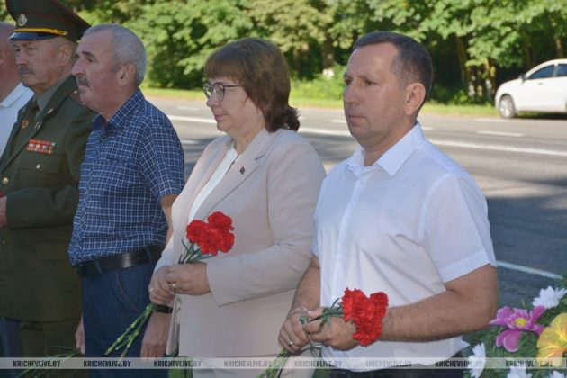 Митинг-реквием у памятника Николаю Сиротинину прошел в Кричевском районе