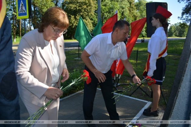 Митинг-реквием у памятника Николаю Сиротинину прошел в Кричевском районе