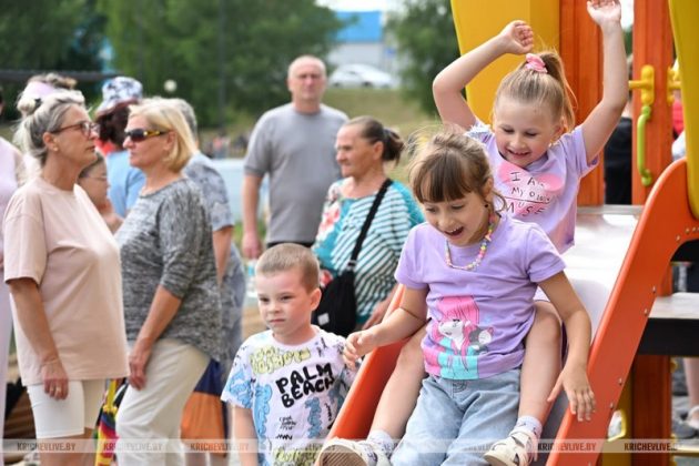 В Кричеве открыли пляж на озере Молодежном