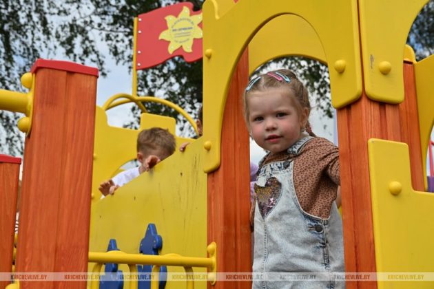 В Кричеве открыли пляж на озере Молодежном