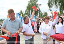 В Кричеве открыли пляж на озере Молодежном