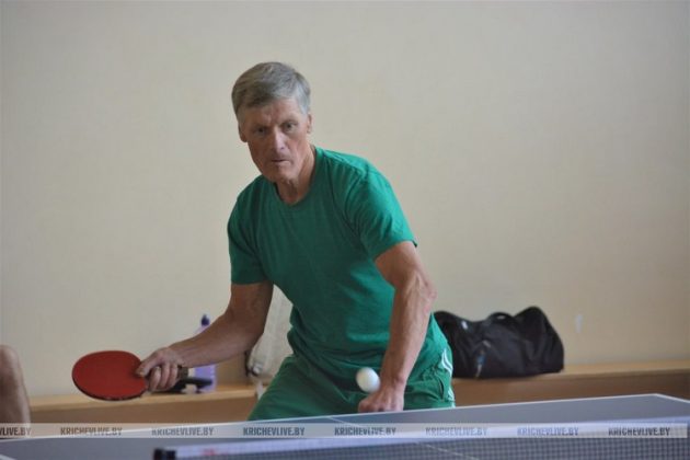 Турнир по настольному теннису в Кричеве собрал 60 спортсменов из Беларуси и России.