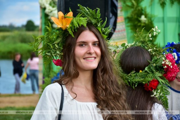 В Кричеве Купальскую ночь встретили песнями и танцами у воды