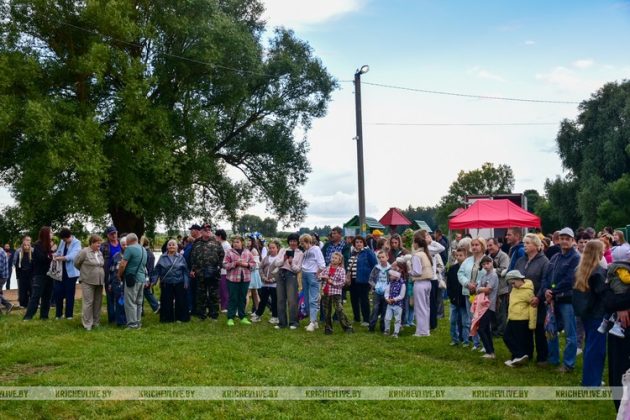 В Кричеве Купальскую ночь встретили песнями и танцами у воды