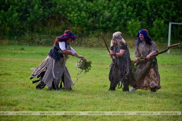 В Кричеве Купальскую ночь встретили песнями и танцами у воды