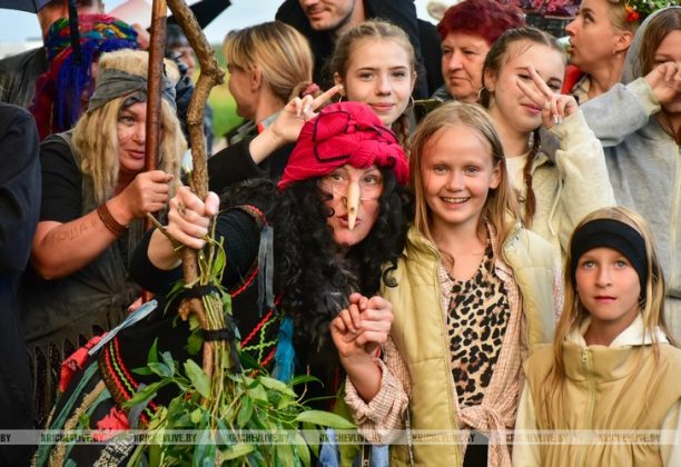 В Кричеве Купальскую ночь встретили песнями и танцами у воды
