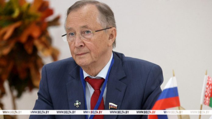 Лукашенко поздравил народного артиста Российской Федерации Николая Бурляева с 80-летием