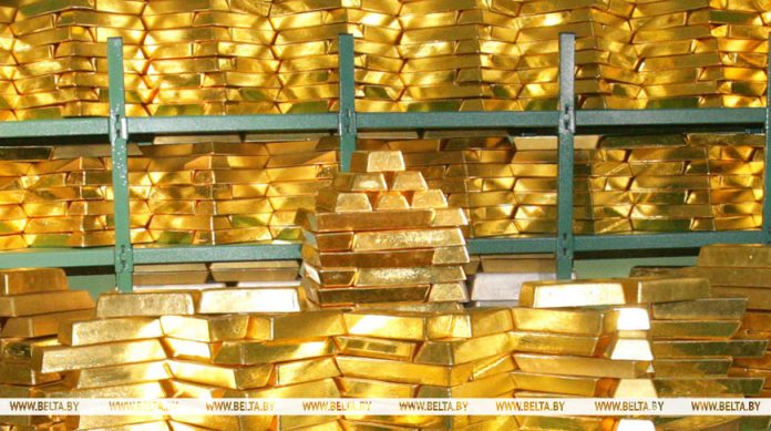 Золотовалютные резервы Беларуси выросли за июль почти до $14,2 млрд