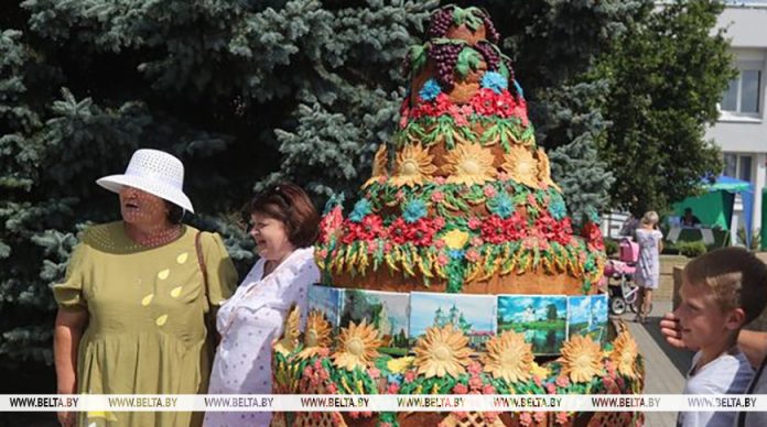 Каравай весом 150 кг планируют испечь на фестивале "Бацькава Булка" Каравай весом 150 кг планируют испечь на фестивале "Бацькава Булка"