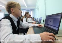 В Беларуси утверждены новые программы факультативных занятий для школьников В Беларуси утверждены новые программы факультативных занятий для школьников