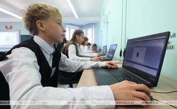 В Беларуси утверждены новые программы факультативных занятий для школьников В Беларуси утверждены новые программы факультативных занятий для школьников