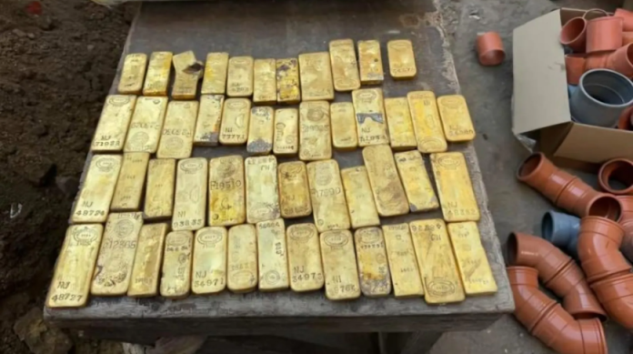 Клад стоимостью около 9 млн евро нашли в Бельгии во время ремонтных работ Клад стоимостью около 9 млн евро нашли в Бельгии во время ремонтных работ