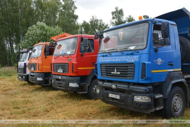 В КСУП «Малятичи-АГРО» поздравили сразу четверых тысячников