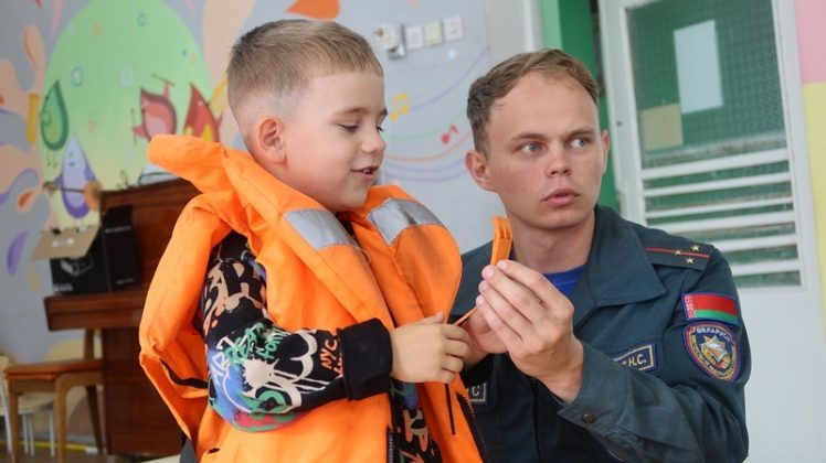Кричевские дошколята учатся основам безопасности