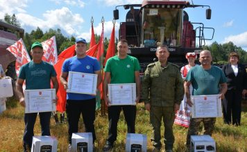 В КСУП «Малятичи-АГРО» поздравили сразу четверых тысячников В КСУП «Малятичи-АГРО» поздравили сразу четверых тысячников