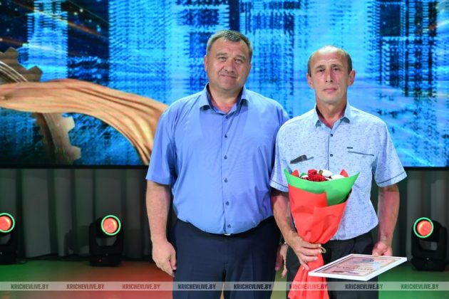 Накануне Дня строителя в Кричеве чествуют работников ОАО «Кричевцементношифер» (фоторепортаж)